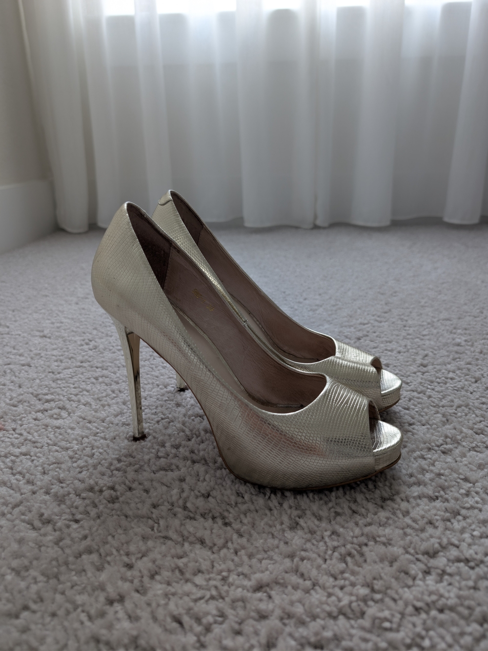 Golden Peep-Toe High Heel Pumps - Gold